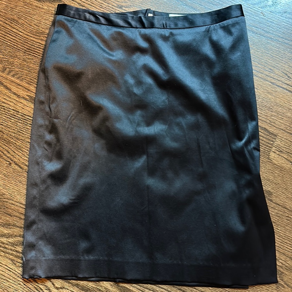 Isaac Mizrahi satin pencil skirt size 4